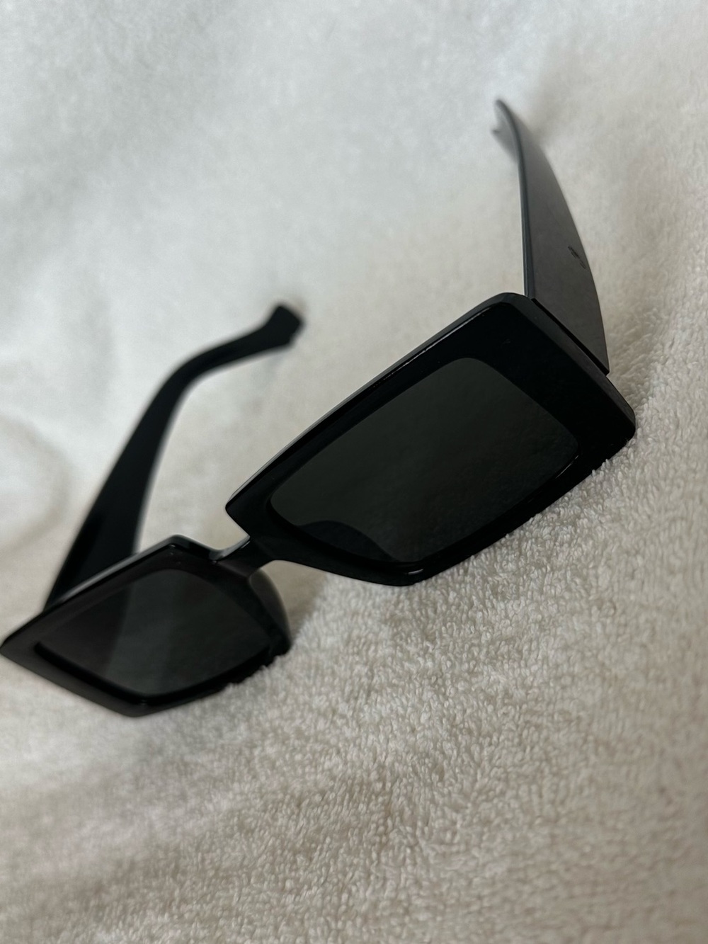 NWOT 90s style Retro Sunglasses - Black